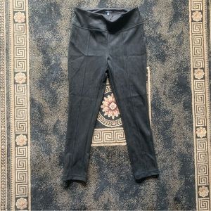 NWOT black chic pants by Andrew Marc // Sz Medium